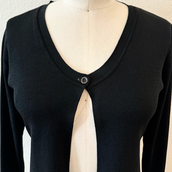 Finity Studio One Button Top Sweater - Picture 4 of 6